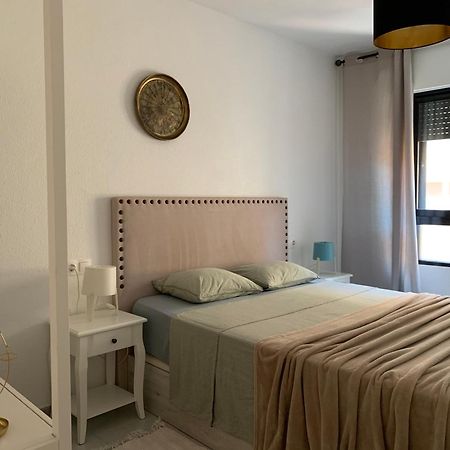 Schoene Wohnung In Zentrum Von Torrevieja Exterior foto